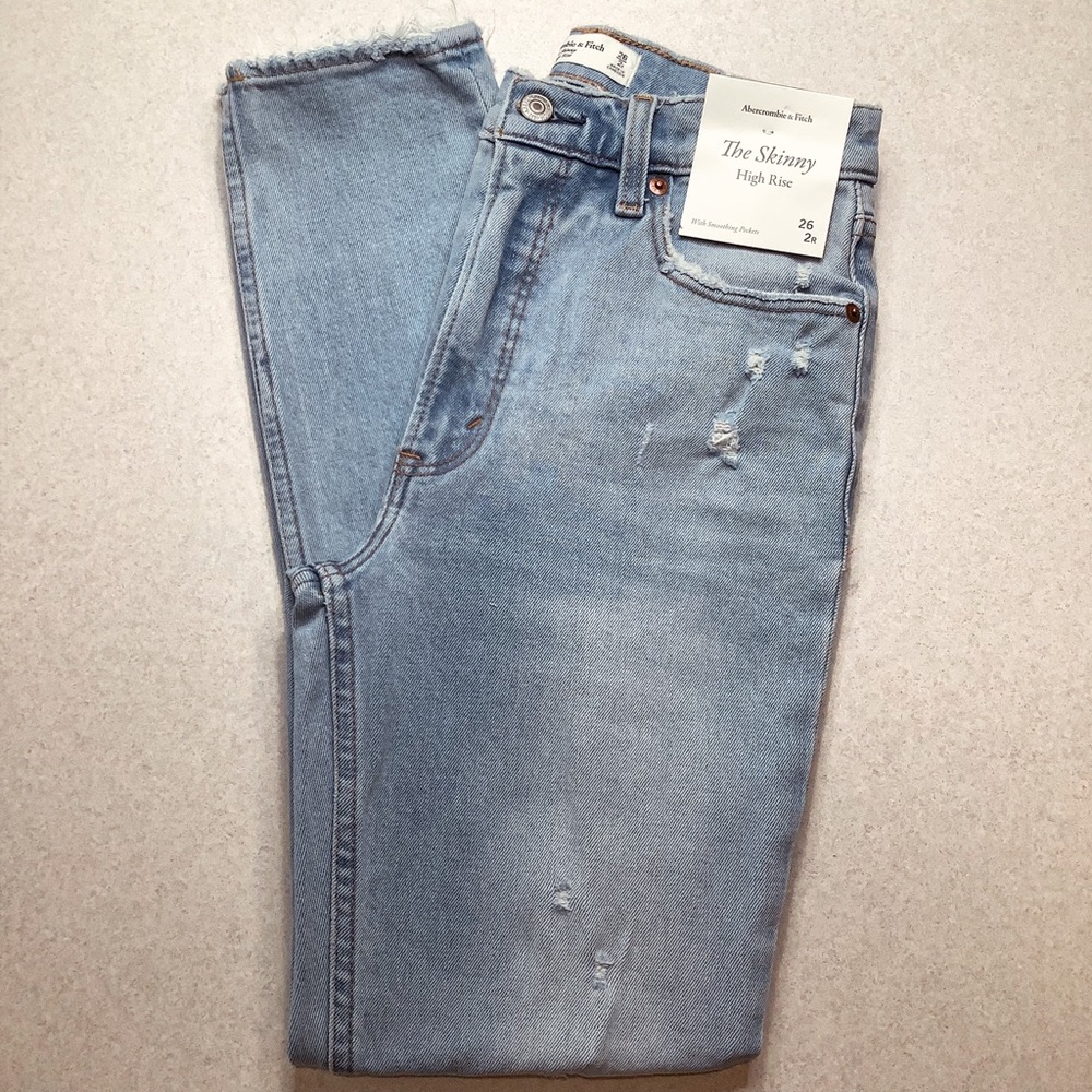 A&F High Rise Skinny 26 Light Ripped Destroyed NWT